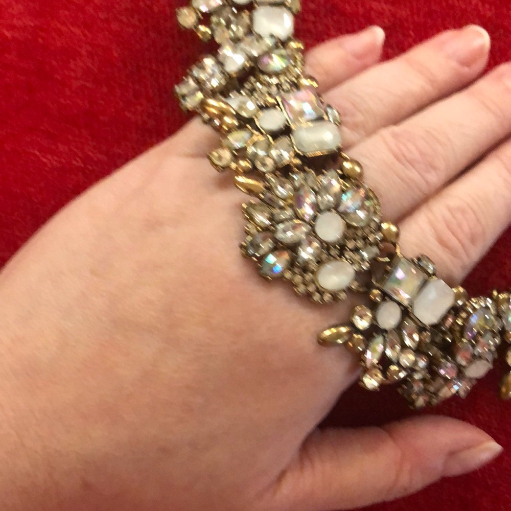 Elegant Gold and Silver Statement Necklace - Picture 9 of 9
